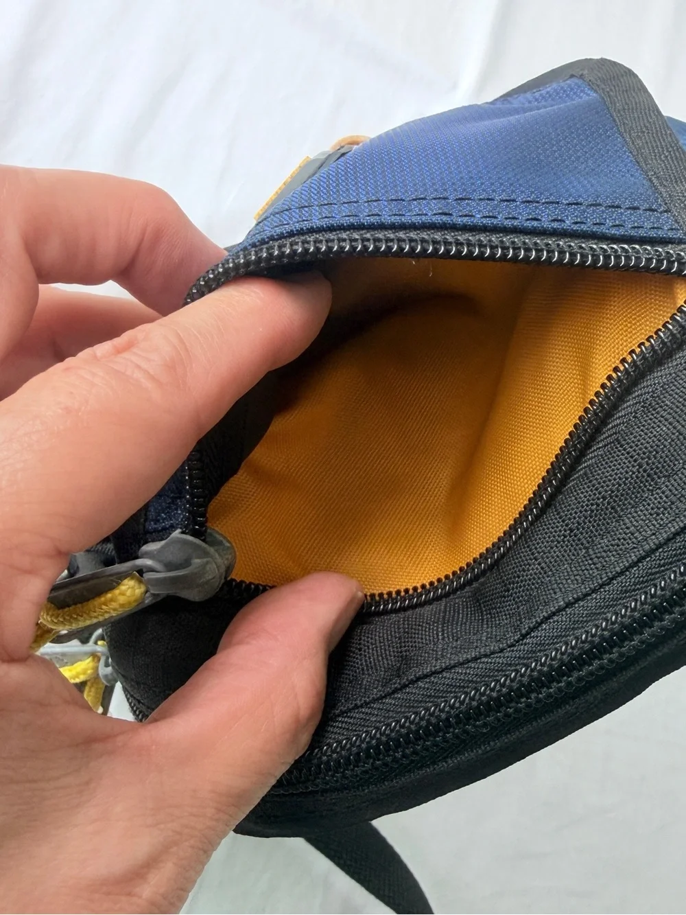 Timberland Blue Black Yellow Solid Crossbody Bag Adjustable Strap Zip Closure